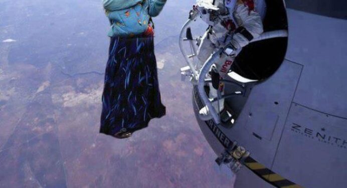 Ţiganii cerşetori şi saltul supersonic al lui Felix Baumgartner